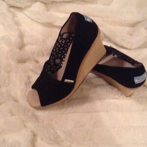Toms Black Canvas Wedges with Tan Heel